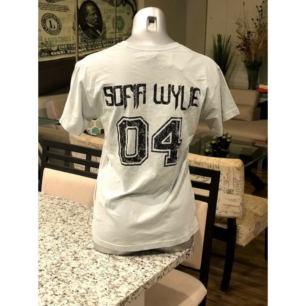 Buffy Not The Vampire Slayer Sofia Wylie Andi Mack Disney TV Series T-Shirt - Picture 2 of 2